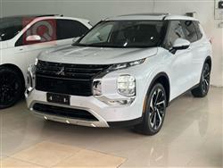 ميتسوبيشي اوتلاندر